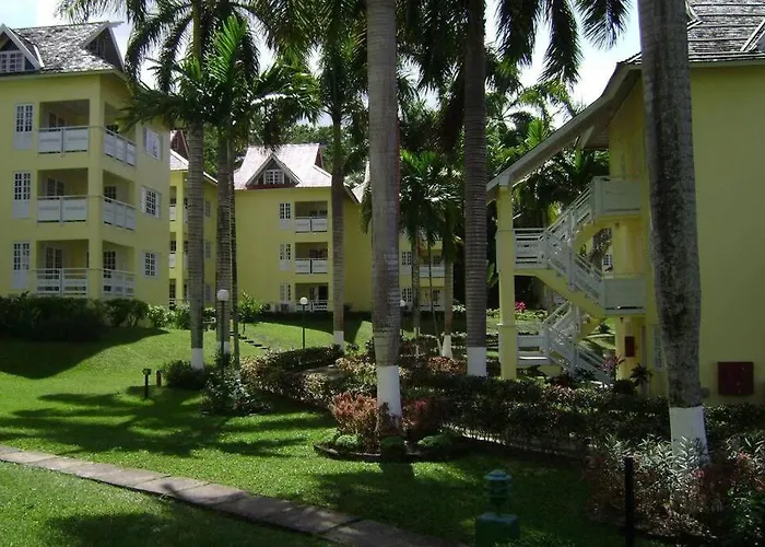 1 Bedroom Penthouse 63 At Mystic Ridge Apartment Ocho Rios