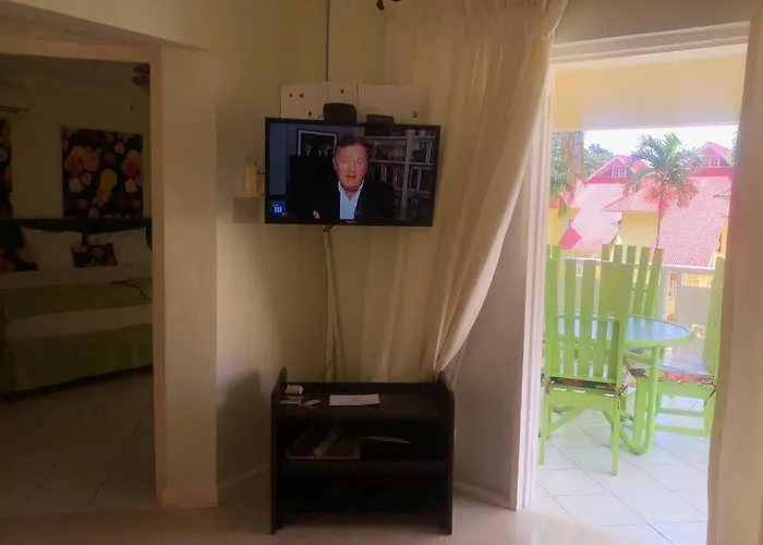 1 Bedroom Penthouse 63 At Mystic Ridge Apartment Ocho Rios